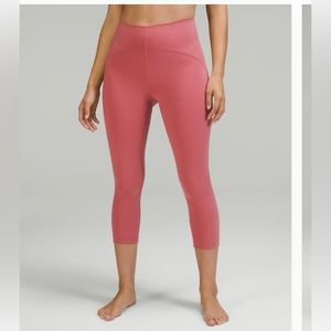 Lululemon Wunder Train high rise crop 21 leggings